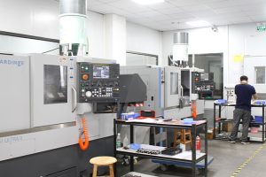 máquina CNC hardinge